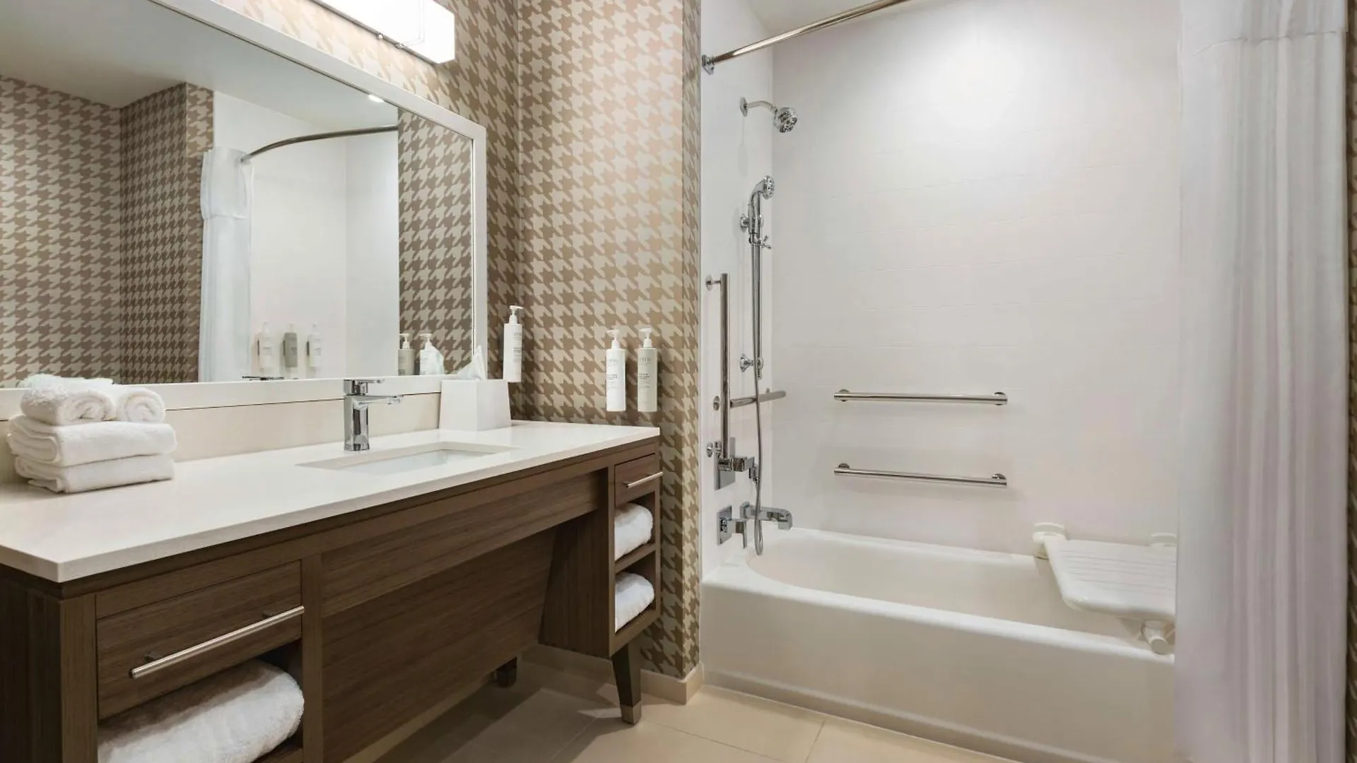 Home2 Suites By Hilton Nashville West End Avenue Hotel